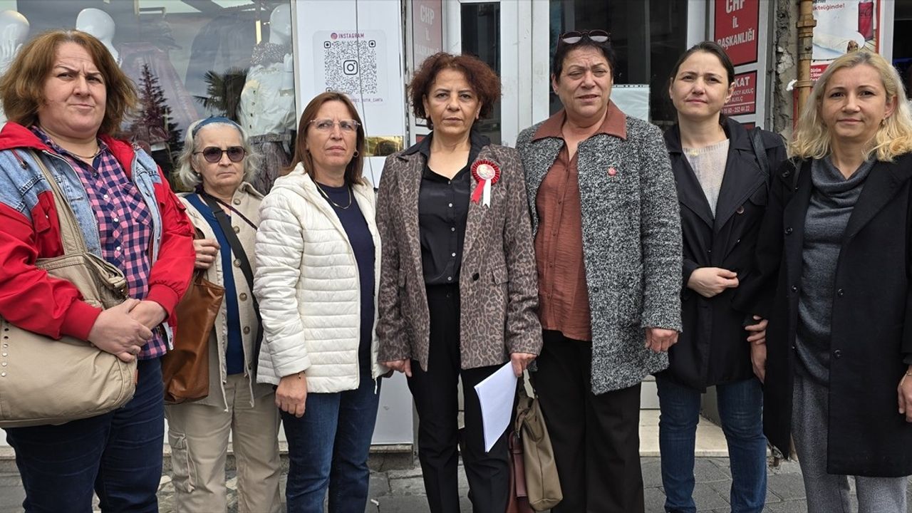 CHP Zonguldak Kadın Kolları'nda İstifalar Yaşandı