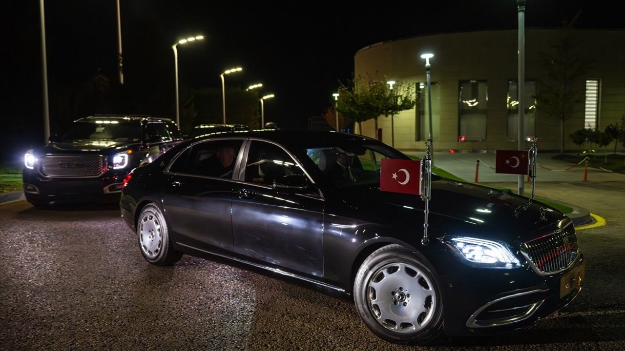 Cumhurbaşkanı Erdoğan Mısır Gezisini Tamamlayıp Yurda Döndü