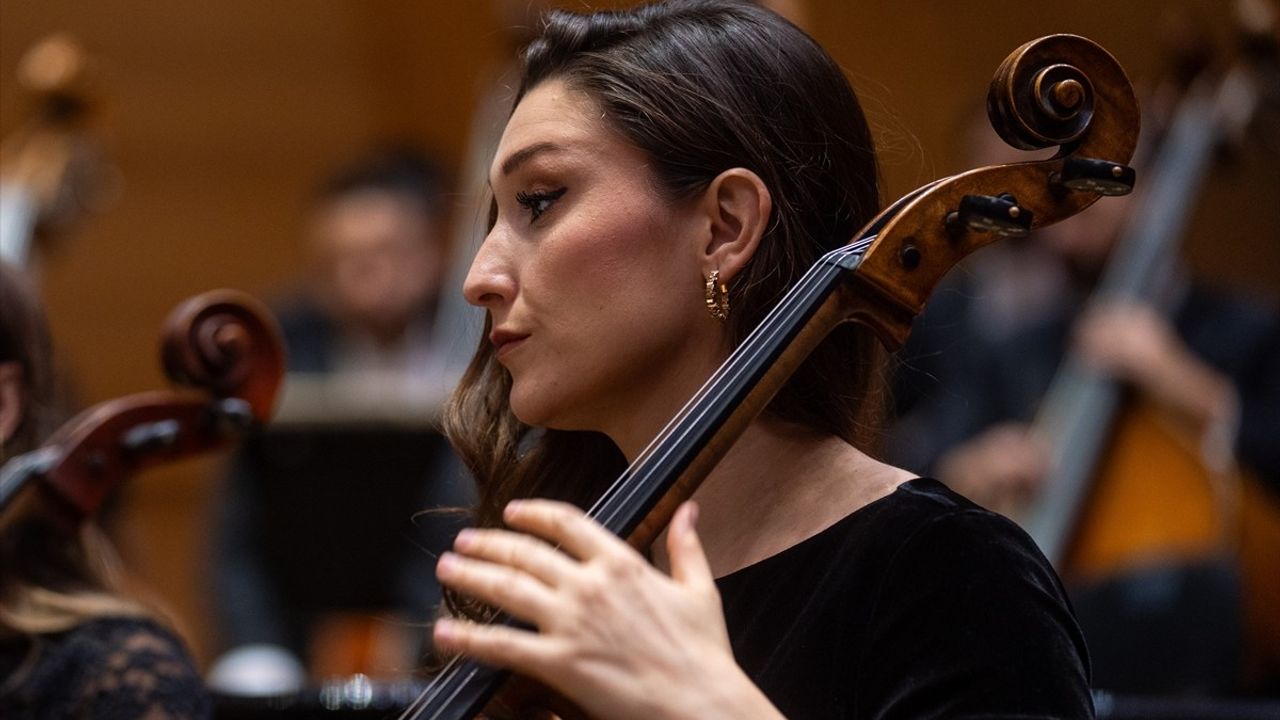 Cumhurbaşkanlığı Senfoni Orkestrası 200. Yılını Kutluyor