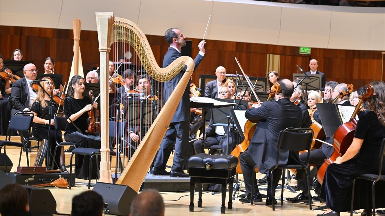 Cumhurbaşkanlığı Senfoni Orkestrası Moskova'da Cumhuriyet Bayramı Konseri Verdi