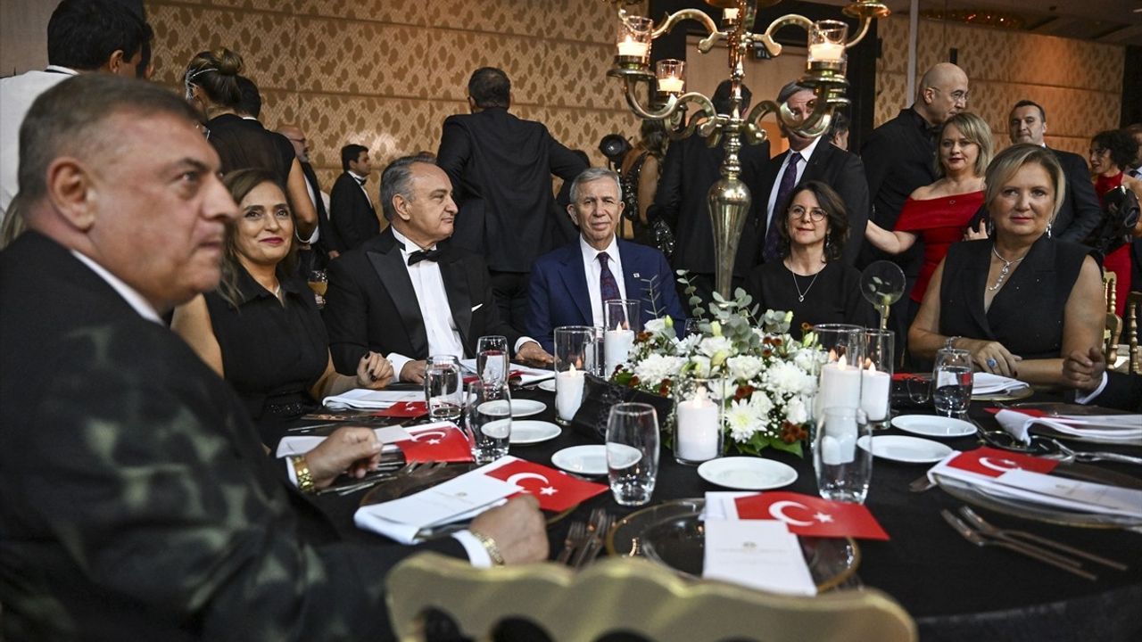 Cumhuriyet Balosu Başkentte Gerçekleşti
