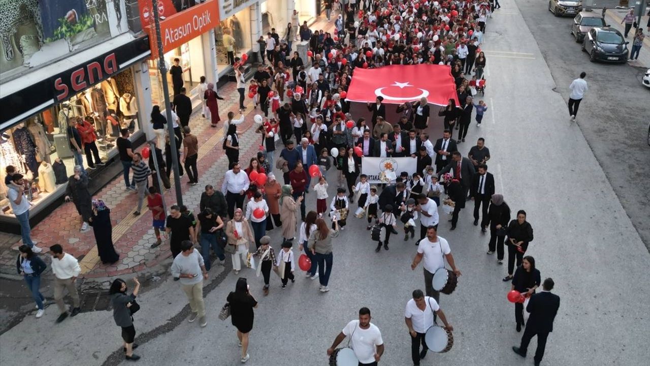 Cumhuriyet Bayramı'nda Öğrencilerden Özel Etkinlik