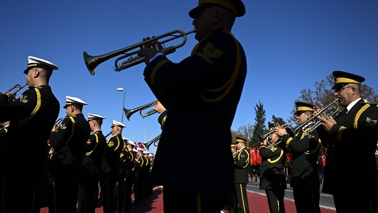 Cumhuriyetin 102. Yılı İstanbul'da Coşkuyla Kutlandı