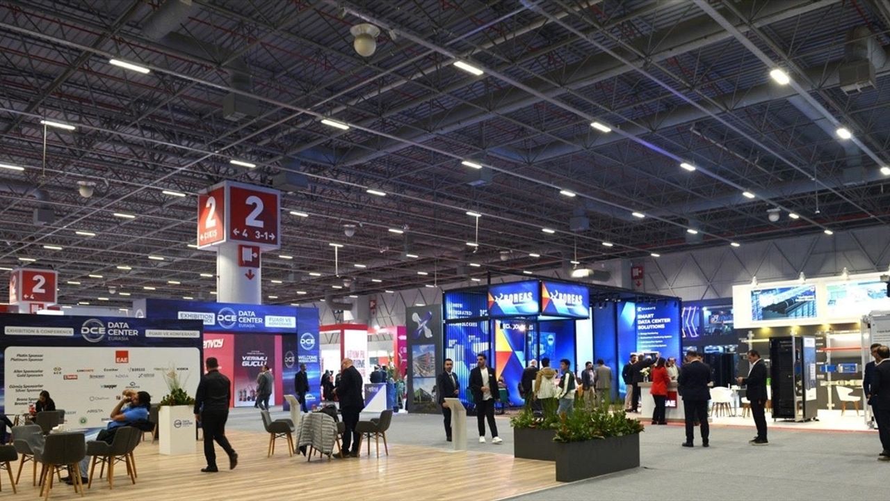 Data Center Eurasia 2025 Fuarı Devam Ediyor