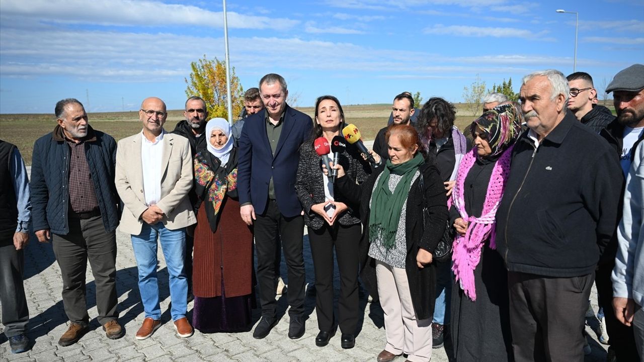 DEM Parti Eş Genel Başkanları Selahattin Demirtaş'ı Ziyaret Etti
