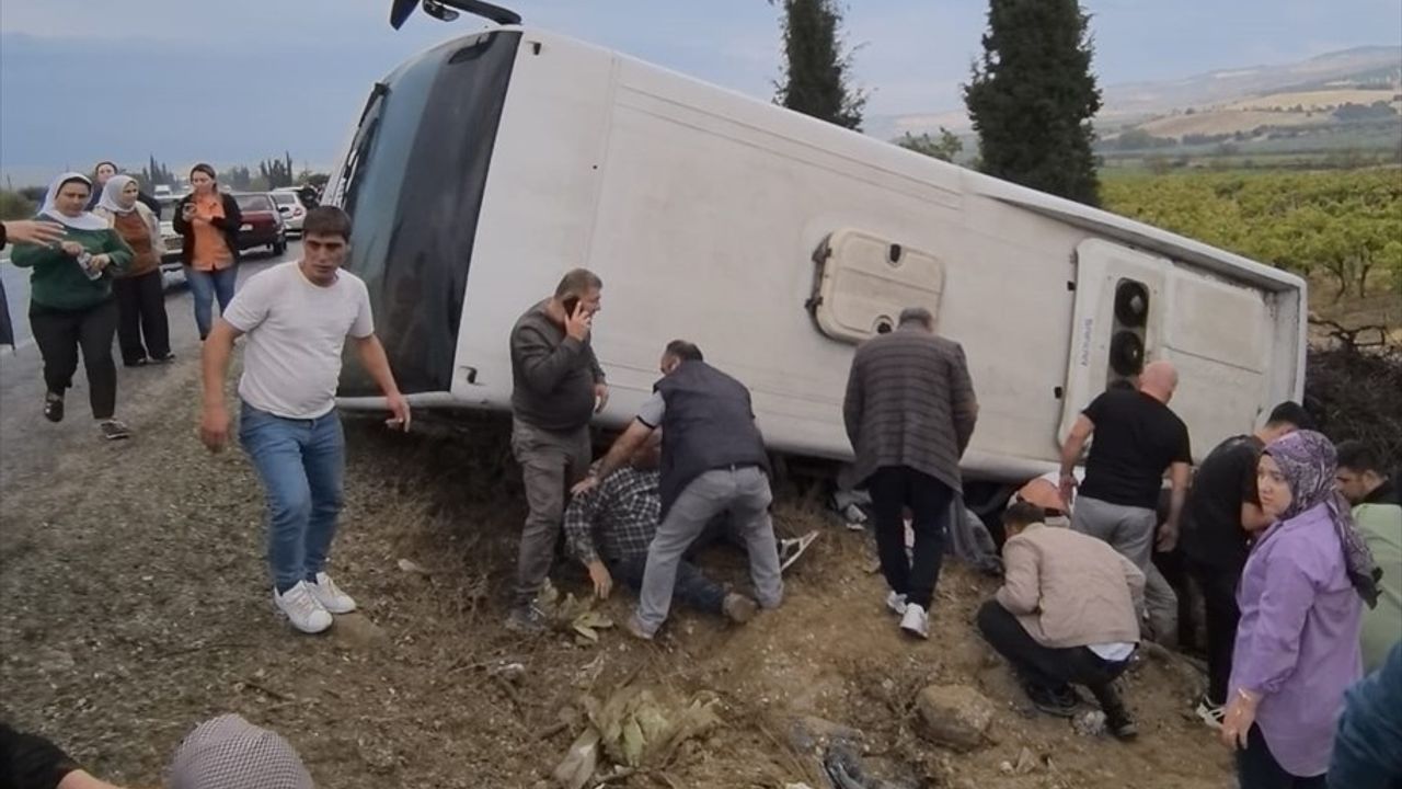 Denizli'de Midibüs Kazası: 1 Ölü, 32 Yaralı