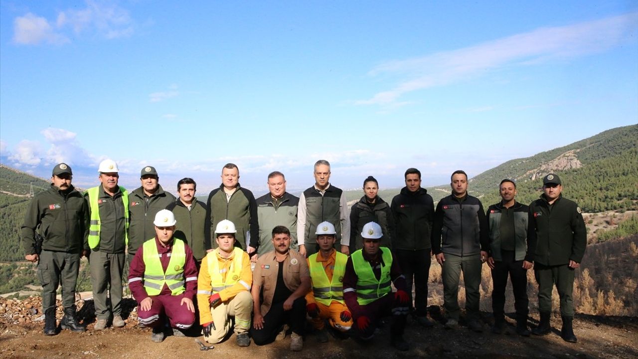Denizli ve Uşak’ta Orman Yangınlarından Sonra Fidan Dikim Çalışmaları