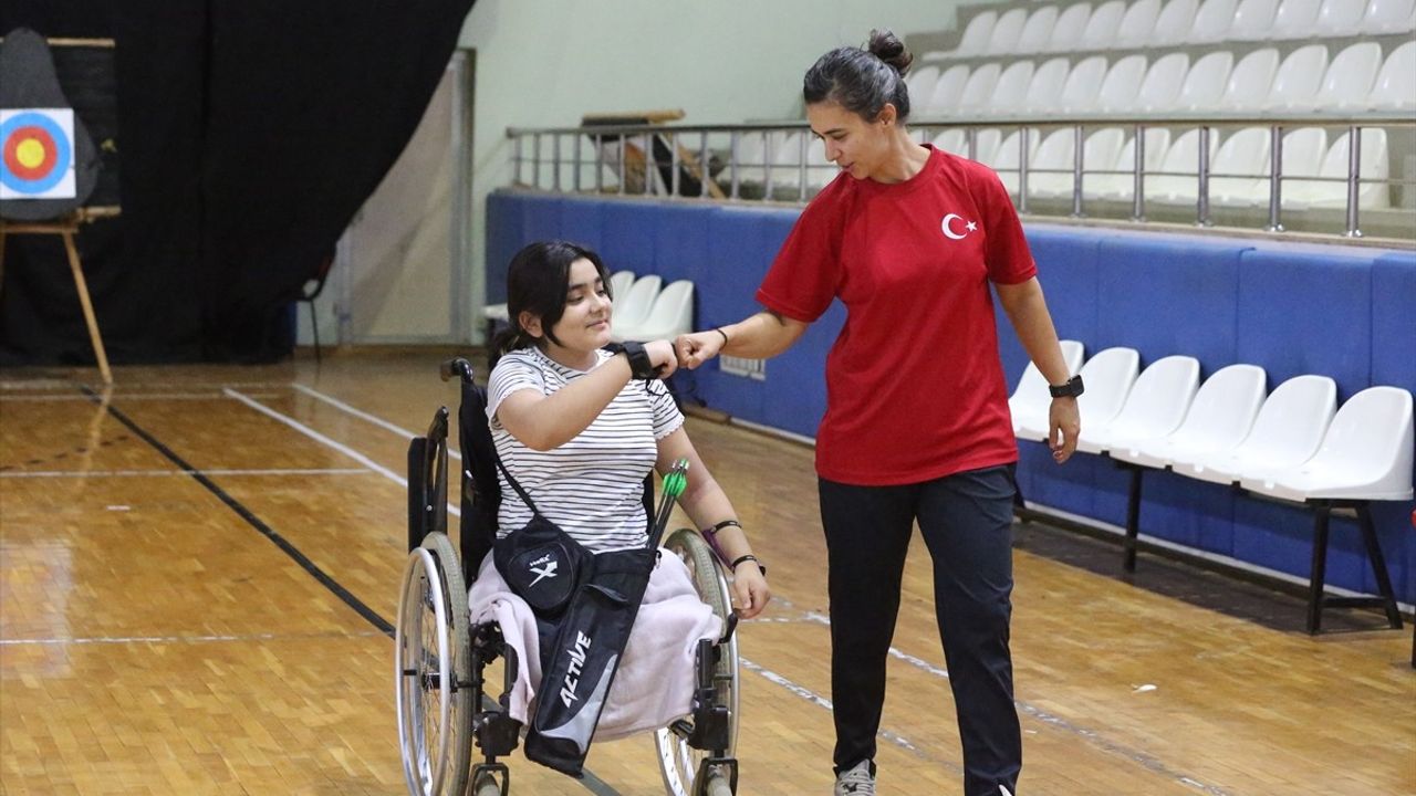 Depremden Sonra Hedefi Şampiyonluk Olan Feyza Nur Yakar