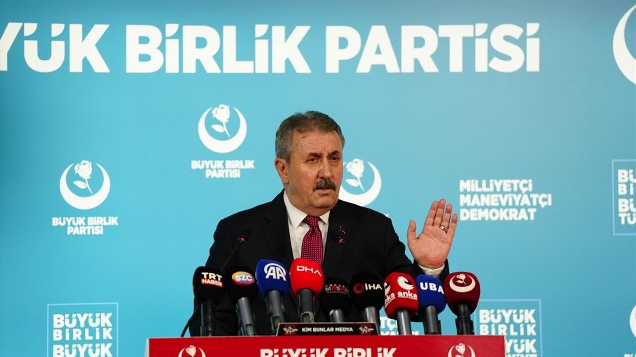 Destici: İsrail'deki Milletvekillerimizin Türkiye'ye Getirilmesini Bekliyoruz