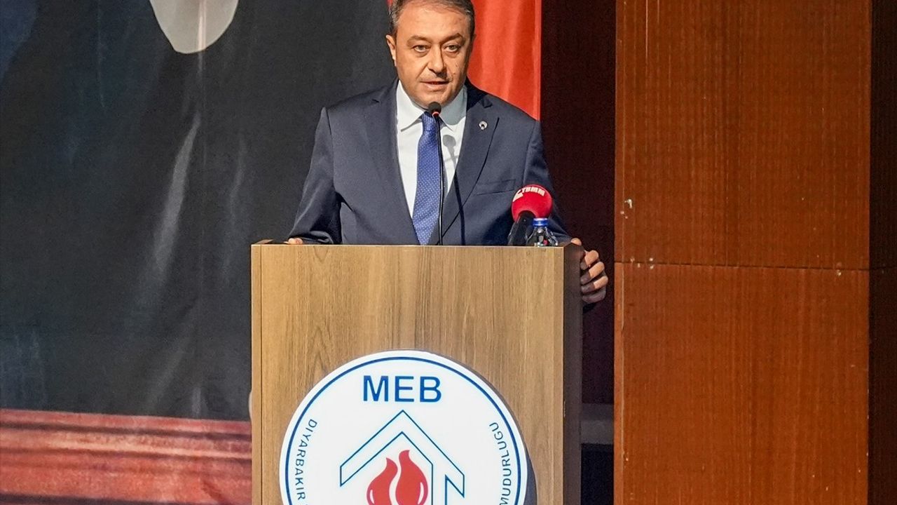 Diyarbakır'da Kadın Erkek Fırsat Eşitliği Çalıştayı