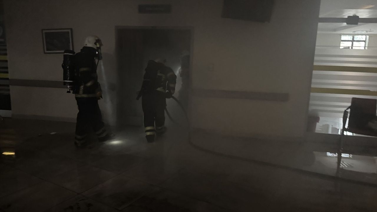 Edirne'deki Hastanede Yangın Kontrol Altına Alındı