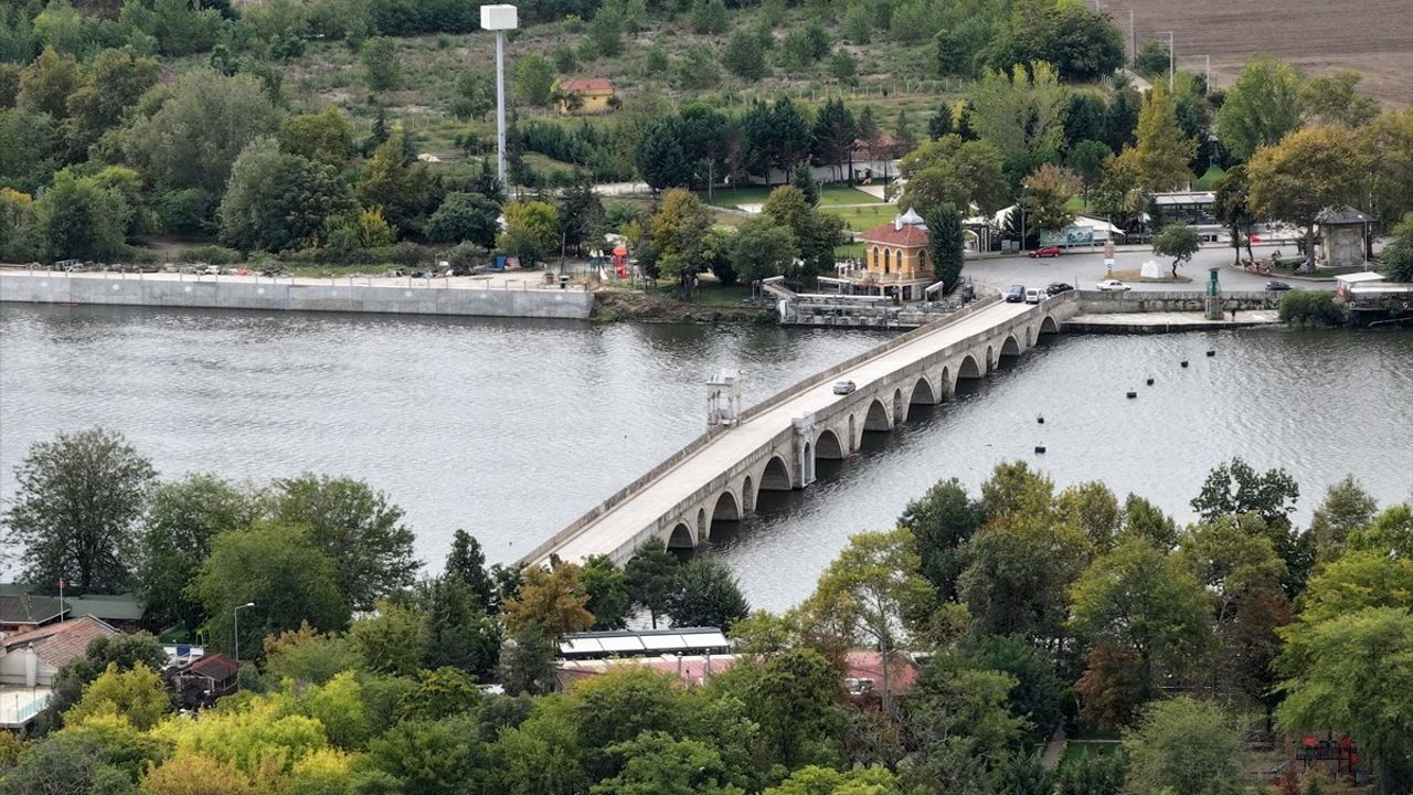 Edirne'deki Yağışlar Nehir Debilerini Artırdı