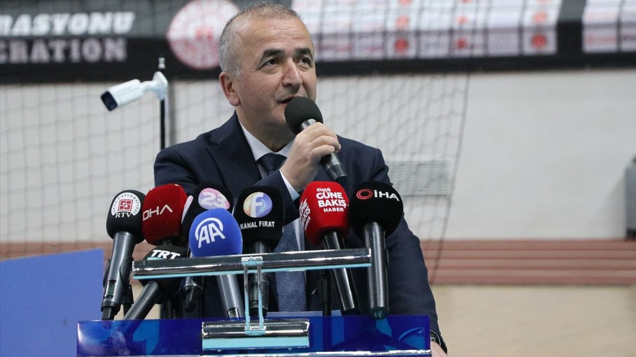 Elazığ'da 2023 Türkiye Ümit, Genç ve 21 Yaş Altı Karate Şampiyonası Başladı