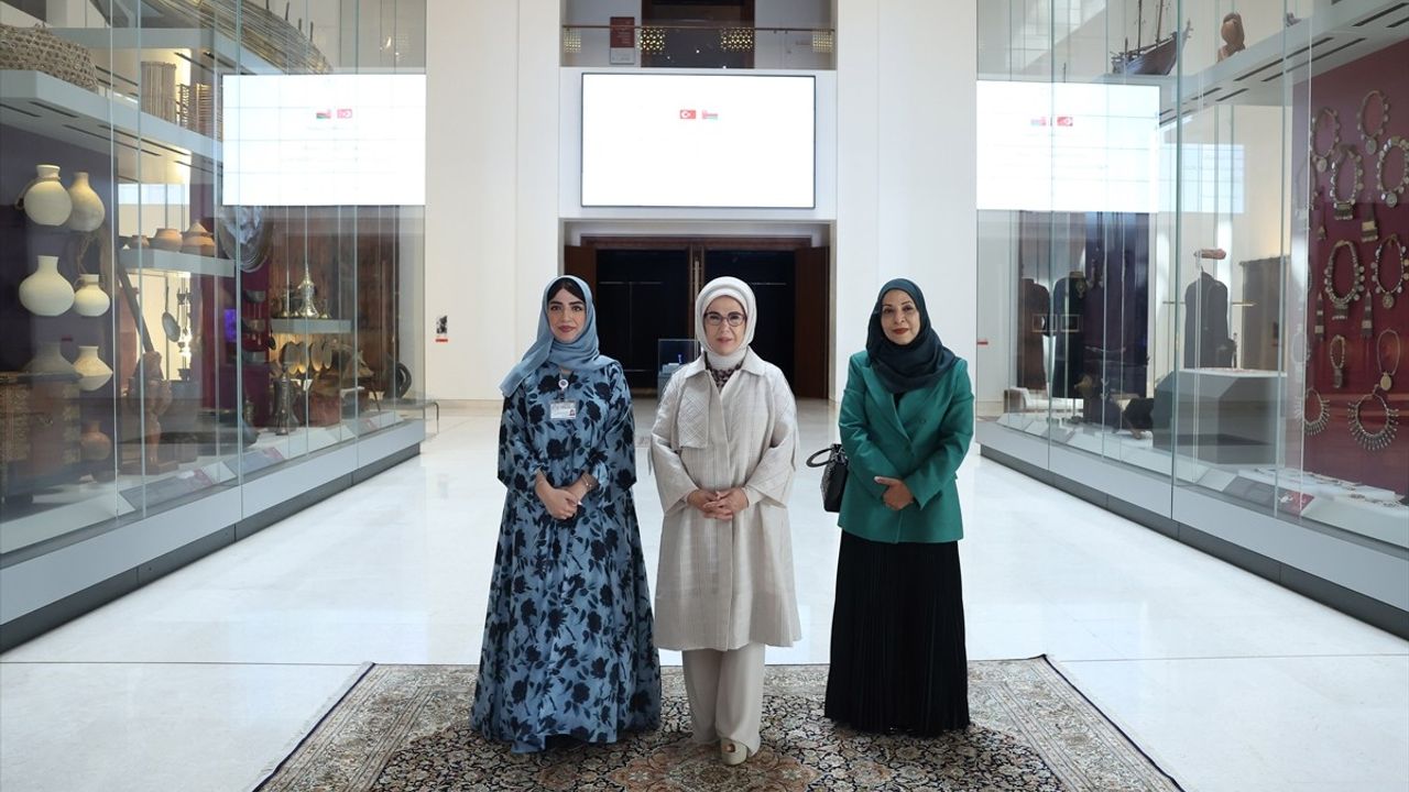Emine Erdoğan Umman'daki Ulusal Müze'yi Ziyaret Etti