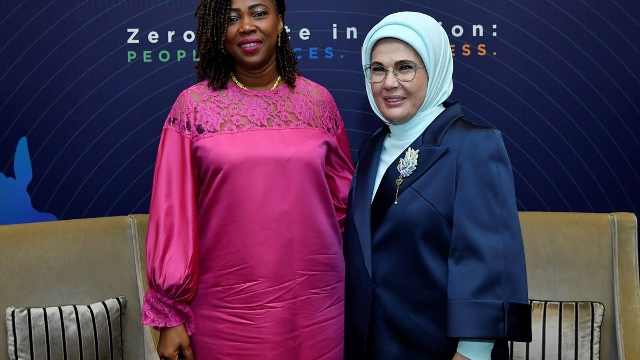 Emine Erdoğan ve Fatima Maada Bio Görüştü