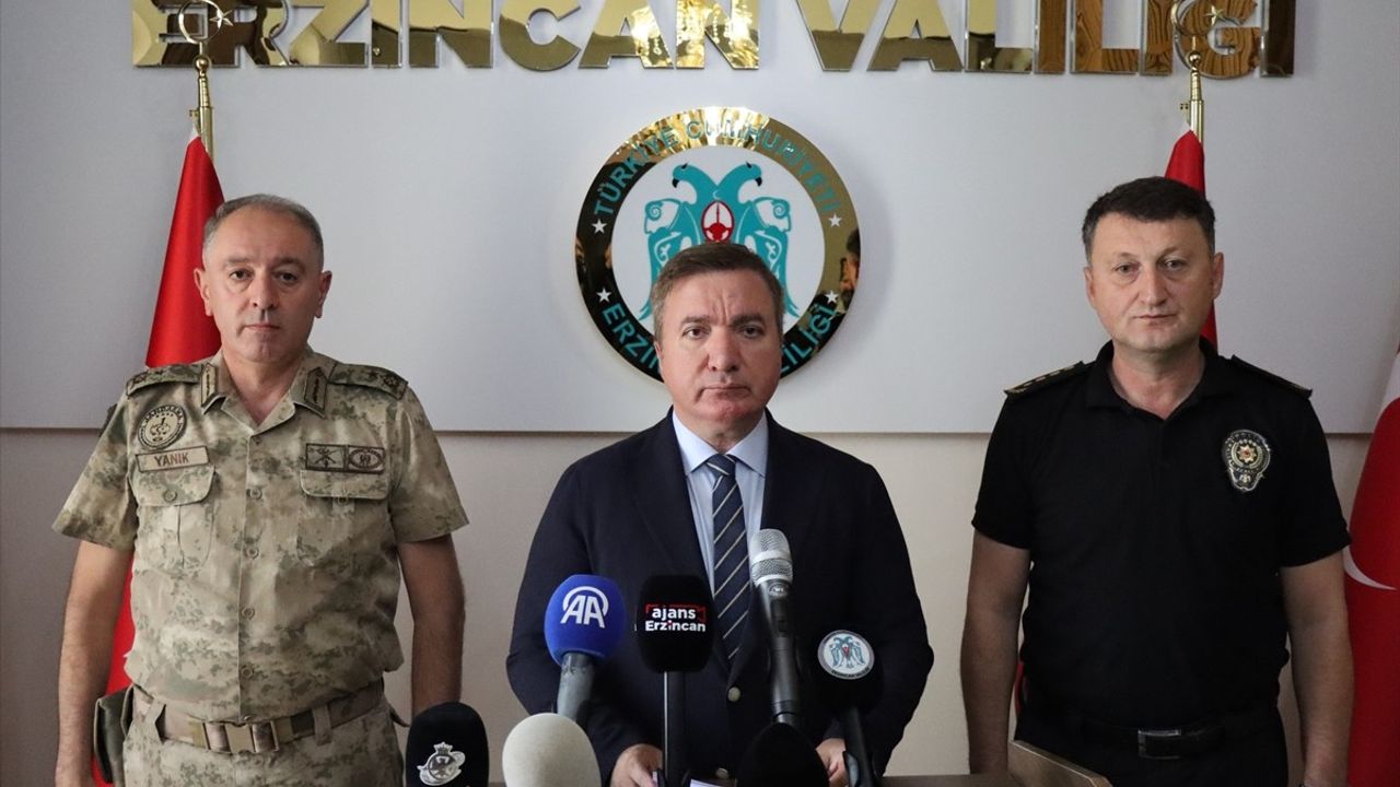 Erzincan'da Güvenlik ve Asayiş Bilgilendirme Toplantısı Yapıldı