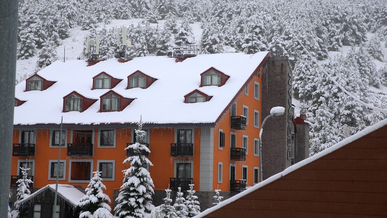 Erzurum'da Ekim Ortasında Kar Yağışı