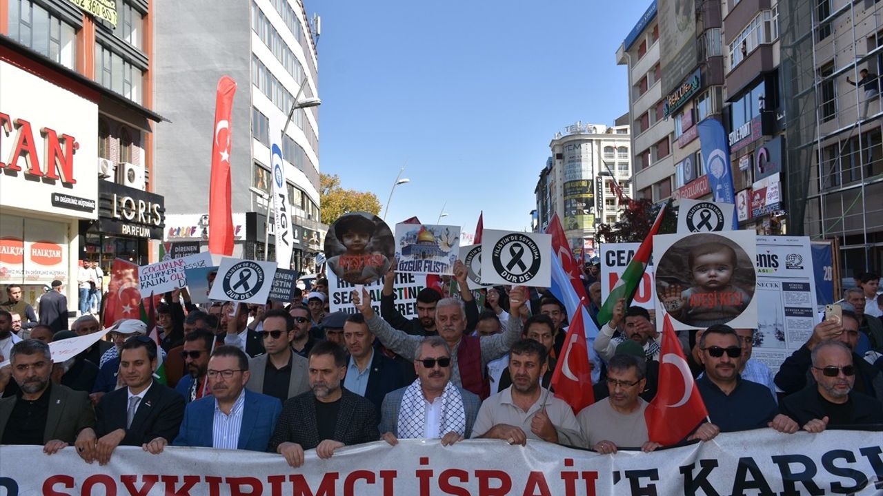 Erzurum'da Gazze İçin Yürüyüş Düzenlendi