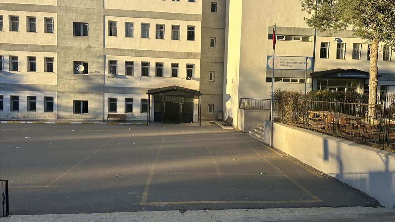 Erzurum'daki Okul Çıkışı İzdihamında 21 Öğrenci Hafif Yaralandı