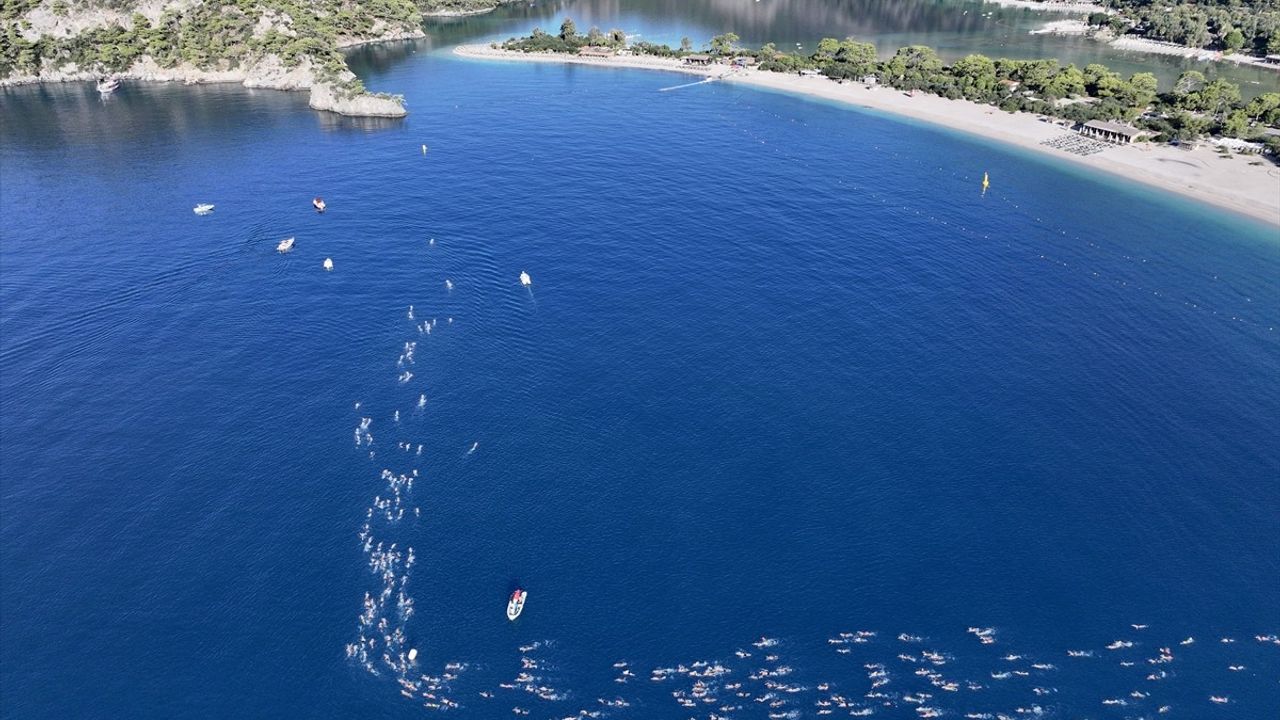 Fethiye'de Uluslararası Açık Su Yüzme Yarışları
