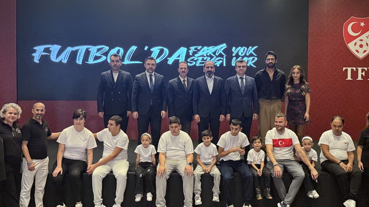 Futbolda Fark Yok, Sevgi Var Sergisi Açıldı