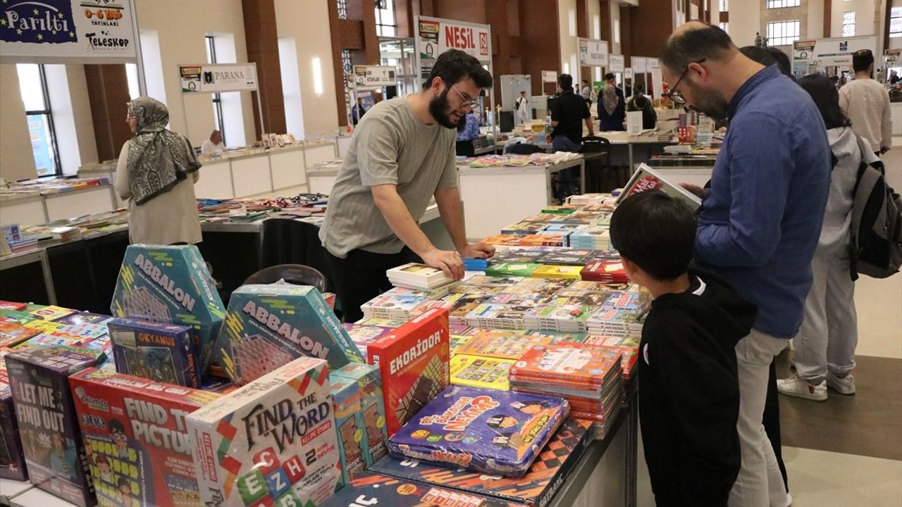 Gaziantep'in 9. Kitap Fuarı Kapılarını Açtı