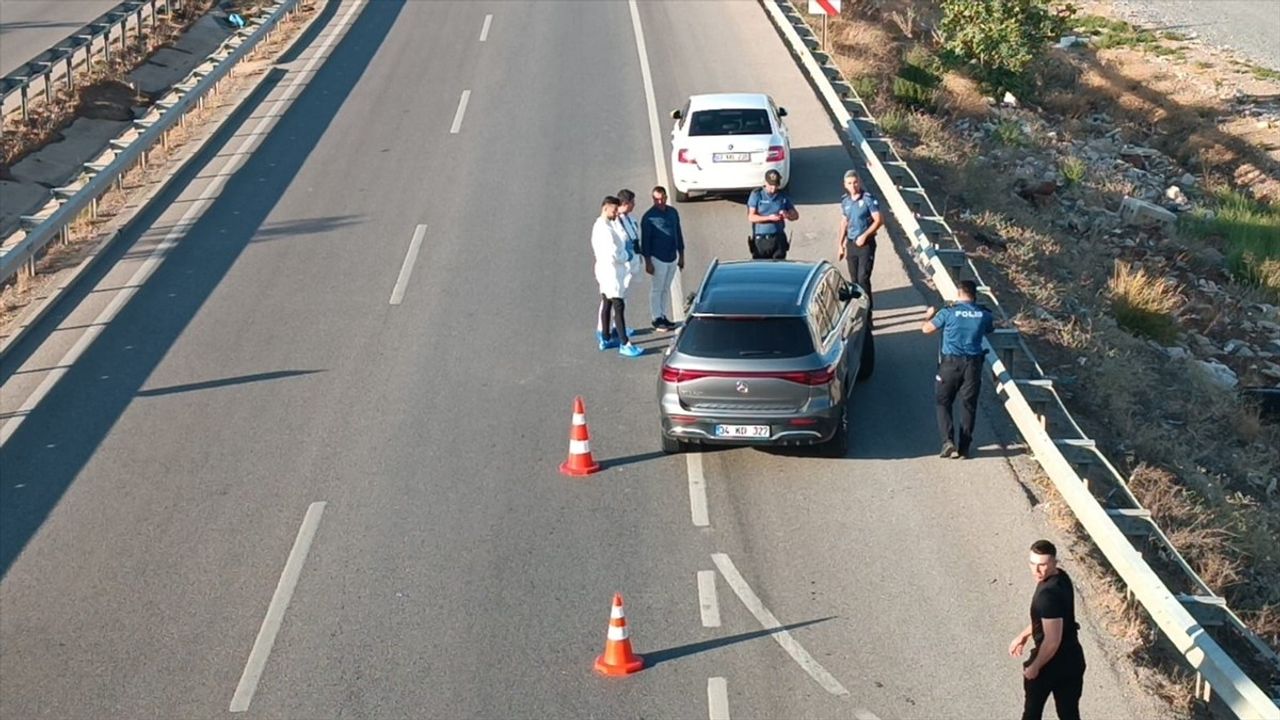 Gaziantep'te Otomobil Çarpması: 8 Yaşındaki Çocuk Ağır Yaralandı