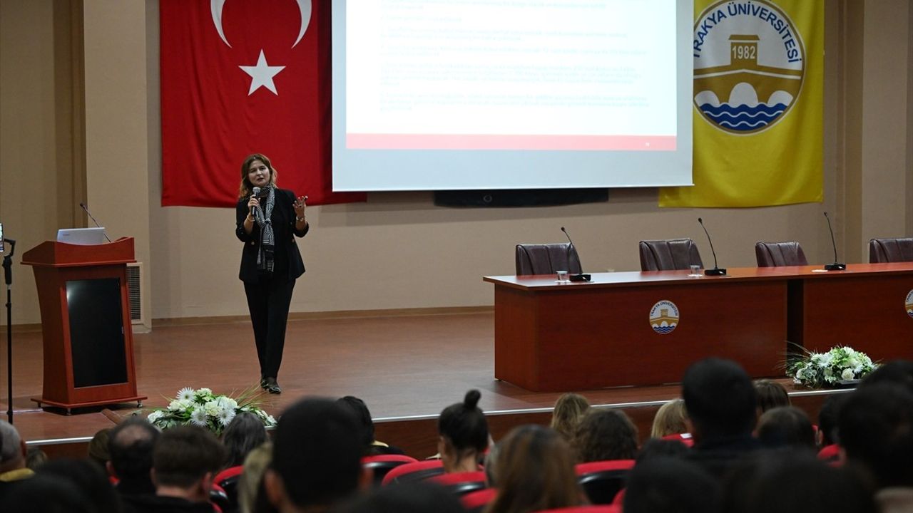 Gazze'de İnsan Hakları İhlalleri Konulu Ders Düzenlendi