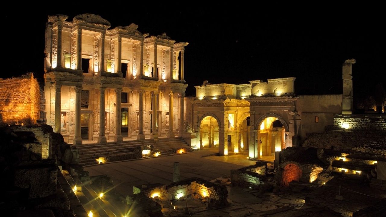 Gece Müze Ziyareti Uzatıldı