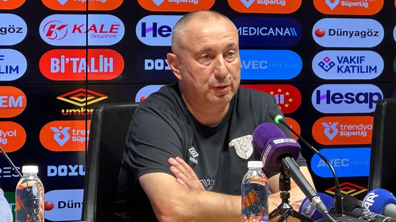 Göztepe Teknik Direktörü Stoilov: "Daha İyi Olmalıyız"