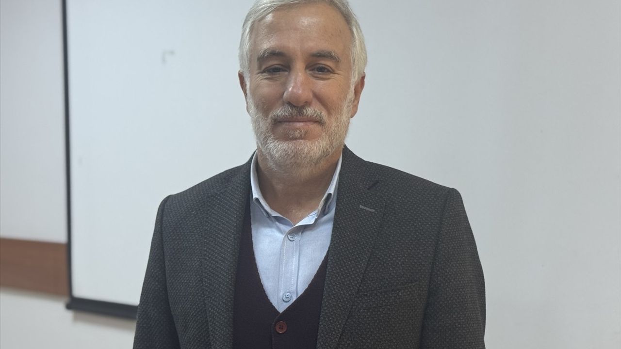 Güz Okulu: Popüler Kültür ve Eğitimde Ön Yargıyı Araştırıyor