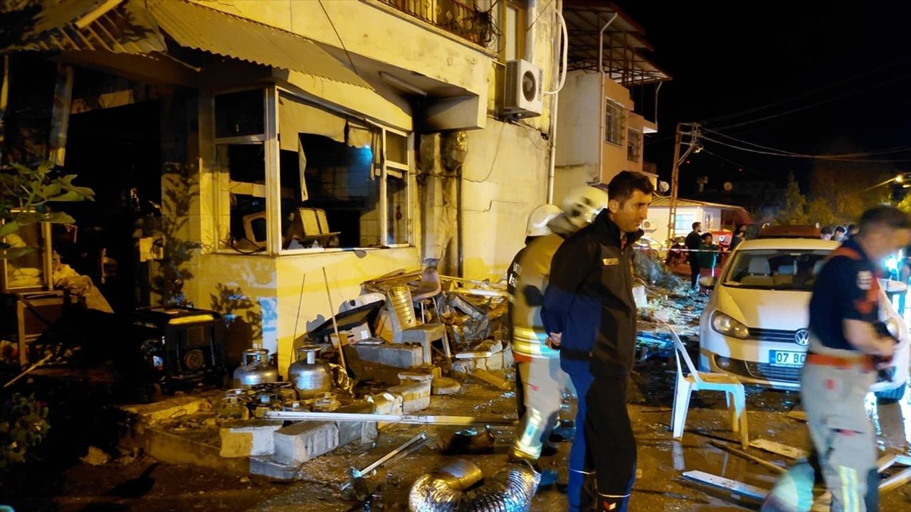 Hatay'da Ekmek Fırınında Patlama: 9 Yaralı