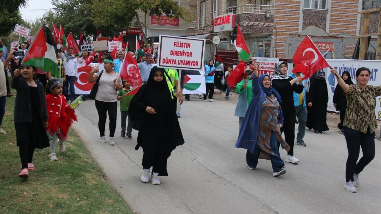 Hatay'da Küresel Sumud Filosu'na Yönelik Saldırı Protesto Edildi