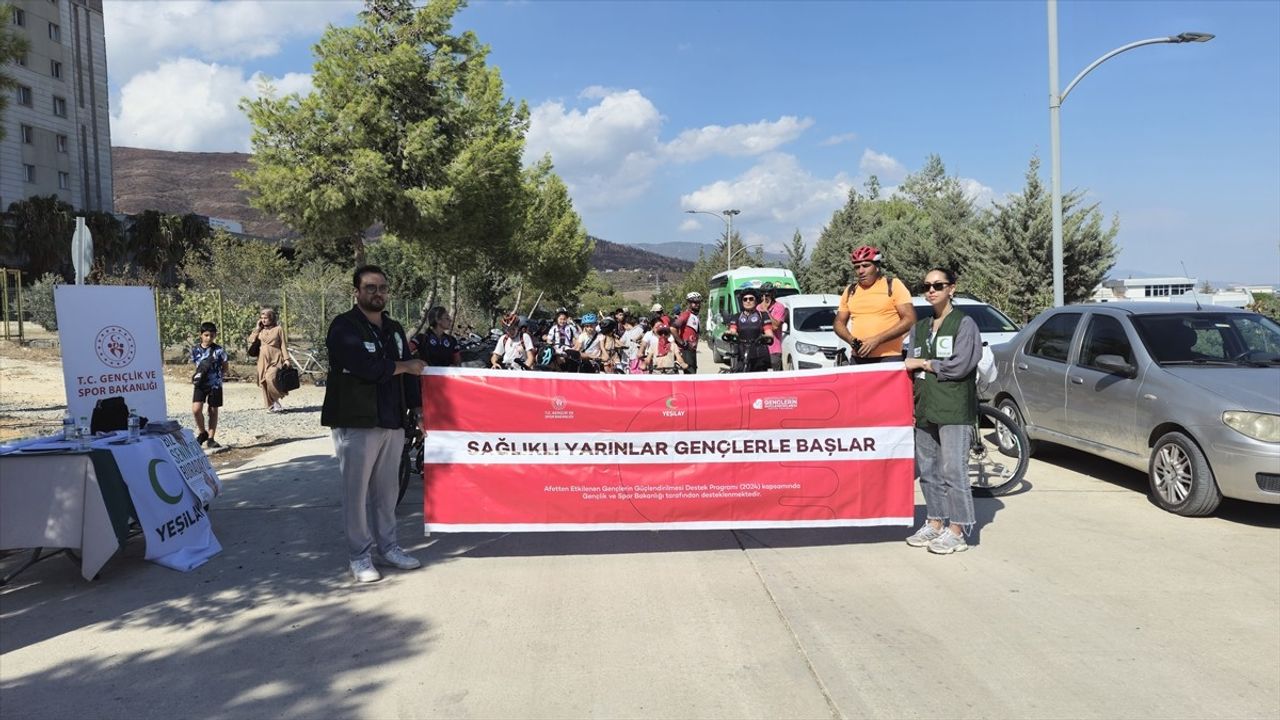 Hatay'da Yeşilay Bisiklet Turu Düzenlendi