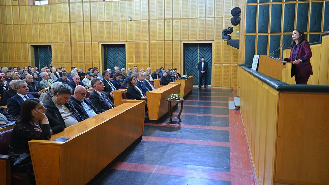 Hatimoğulları'ndan Asgari Ücret ve Demokrasi Vurgusu