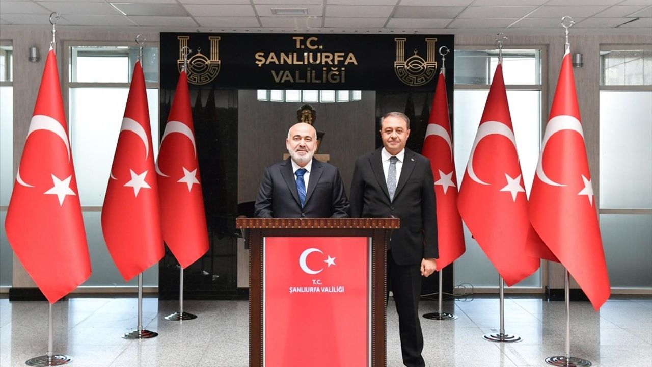 İçişleri Bakan Yardımcısı Mehmet Sağlam, Şanlıurfa'da Vali Şıldak'ı Ziyaret Etti