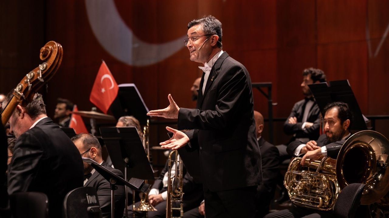 İDOB'dan 'Bir Ulus Uyanıyor' Senfonisi