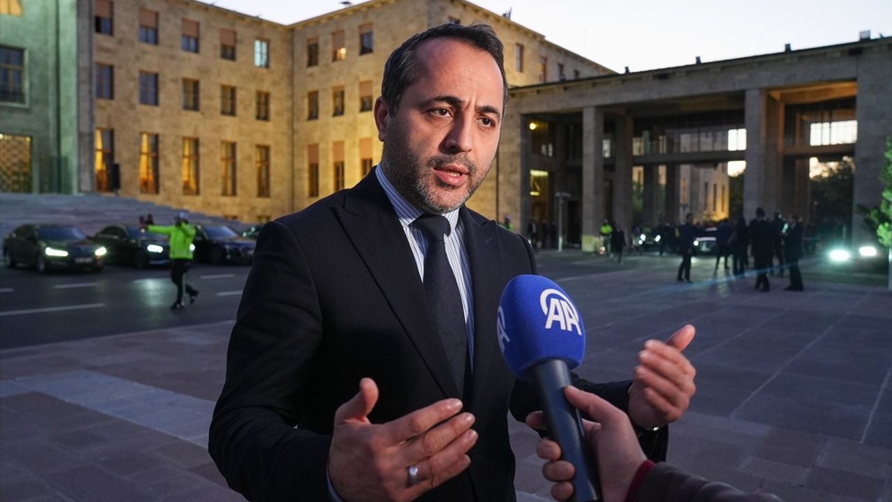 İrlanda'da Çatışmasızlık Çalıştayı: Siyasi Partiler Bir Araya Geliyor