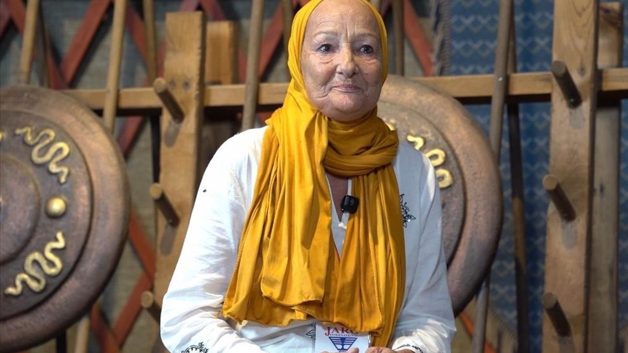 İskoçyalı Julieta Lorena Martinez'in Müslüman Olma Hikayesi