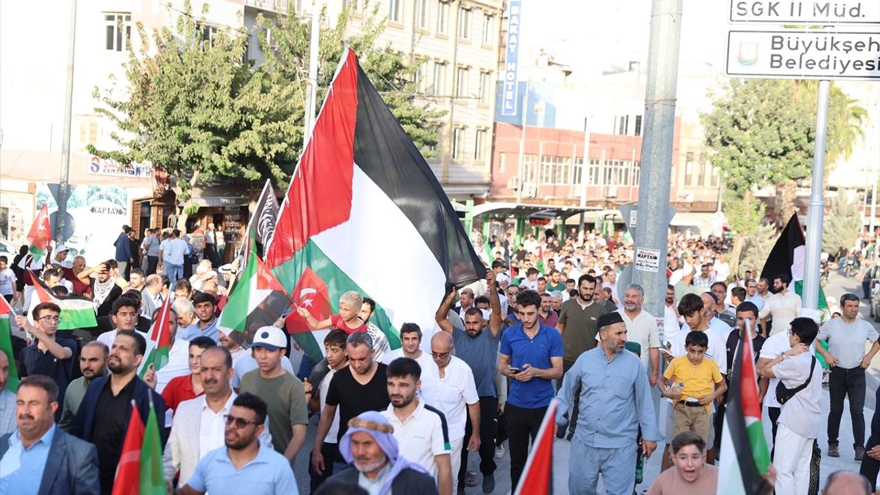 İsrail'in Gazze'ye Saldırıları Şanlıurfa ve Kahramanmaraş'ta Protesto Edildi