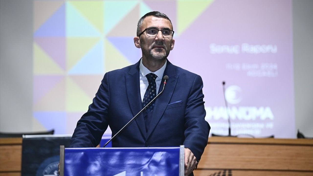 İstanbul'da Gazze'deki İnsanlık Krizi Üzerine Panel Gerçekleştirildi