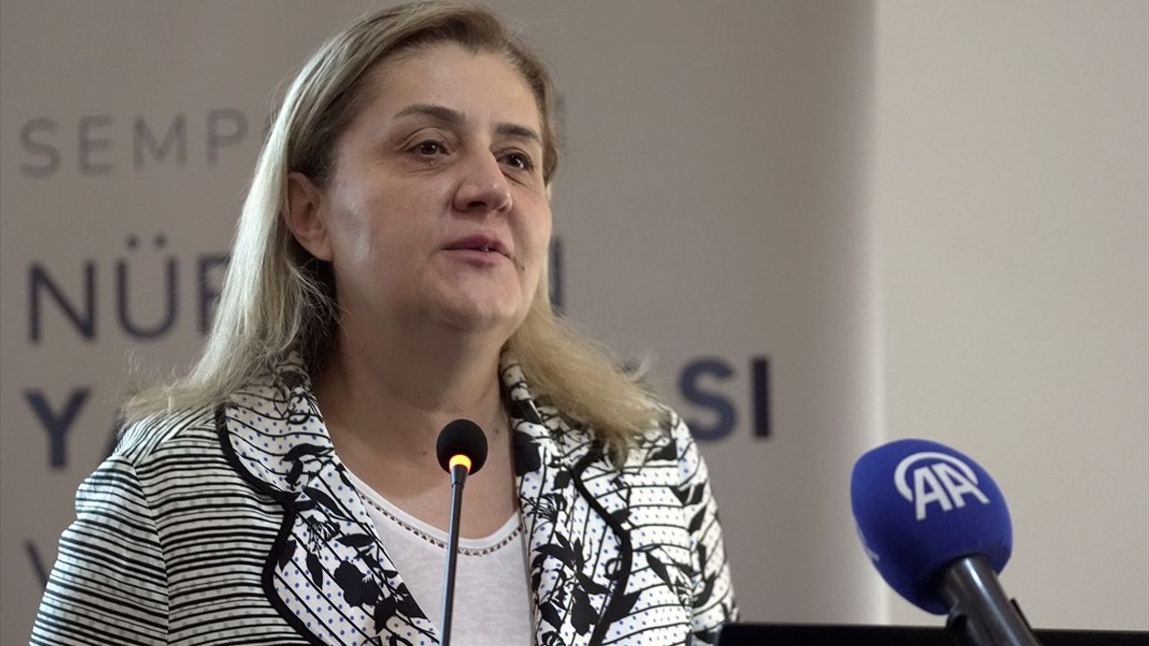 İstanbul'da Nüfusun Yaşlanması ve Aile Sempozyumu Düzenlendi