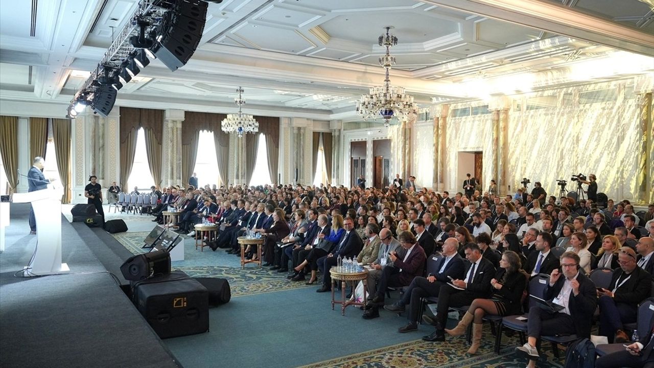 İstanbul Hazır Giyim Konferansı Başladı
