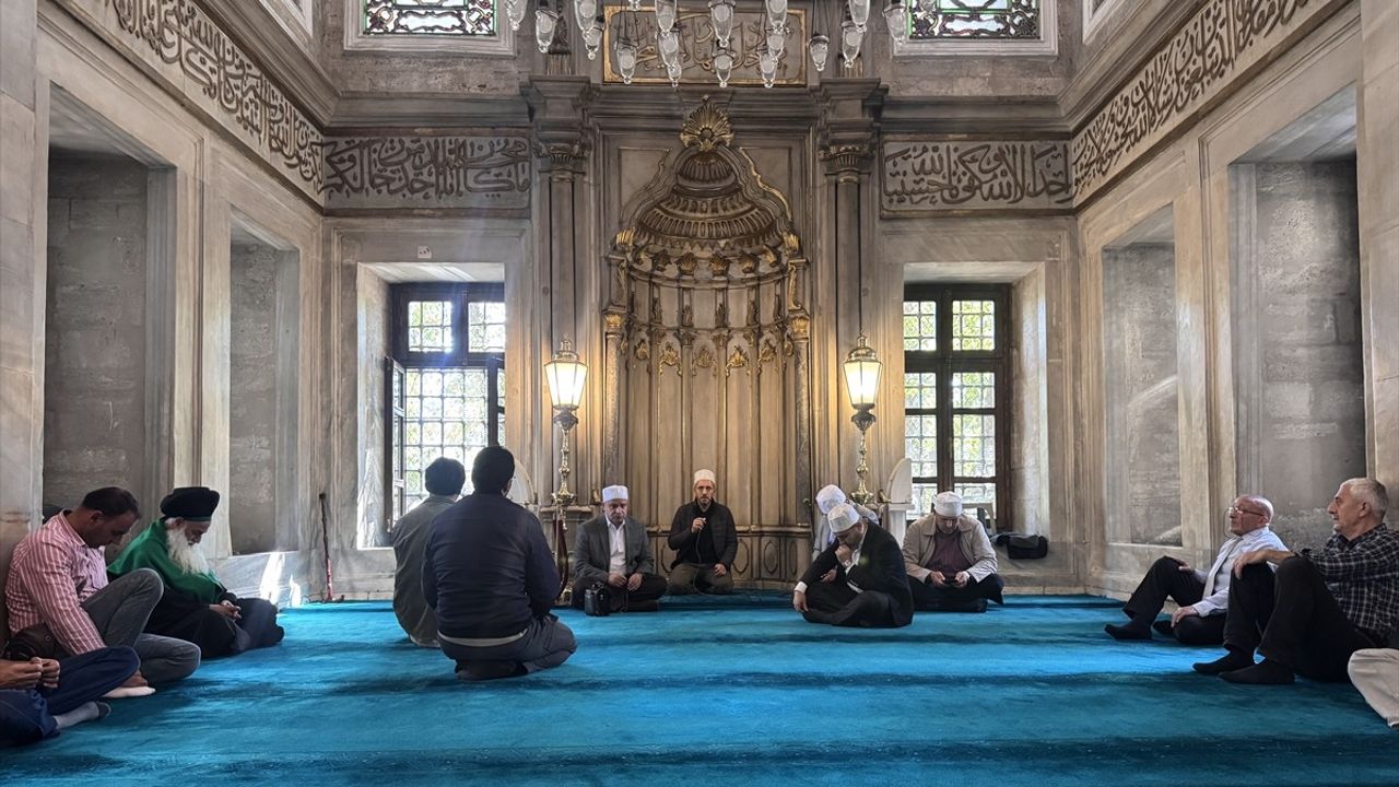 İstanbul'un Kurtuluşu İçin Hatim Programı Düzenlendi