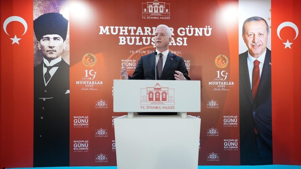 İstanbul Valisi, Muhtarlarla Bir Araya Gelerek Sorunları Değerlendirdi