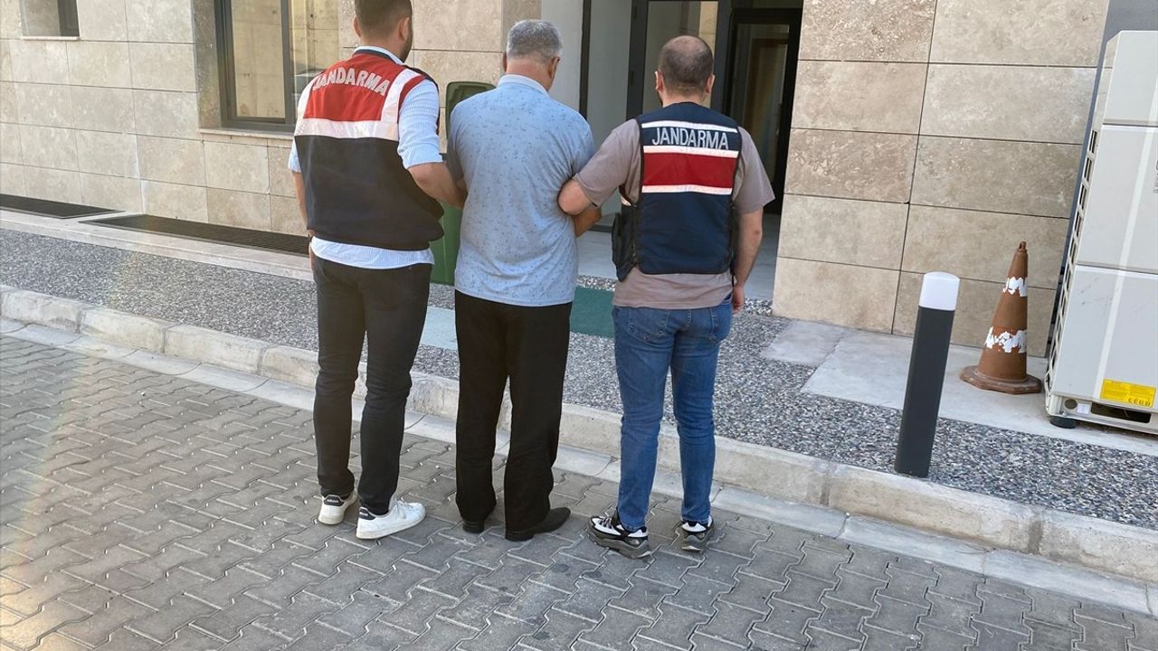 İzmir'de DEAŞ Operasyonu: 4 Gözaltı