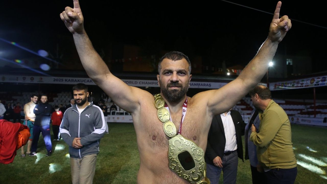 Kahramanmaraş'ta Türkiye Kısa Şalvar Güreş Şampiyonası Tamamlandı