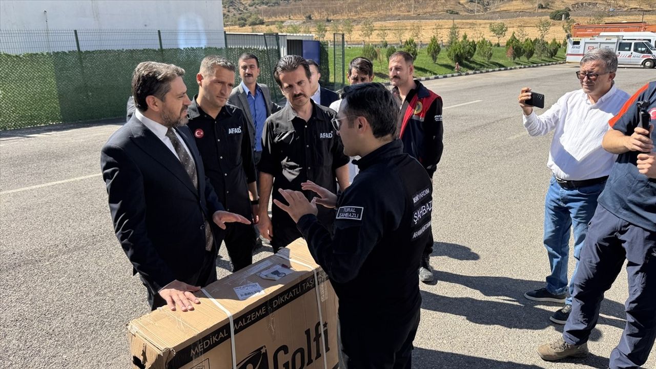 Kahramanmaraş'tan Suriye'ye İnsani Yardım Gönderildi