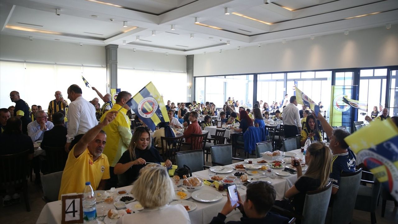 Kanseri Yenen Küçük Fenerbahçeli İçin Balonlar Gökyüzüne Uçtu