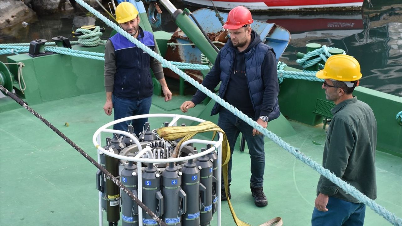 Karadeniz'de Balık Stokları Araştırması